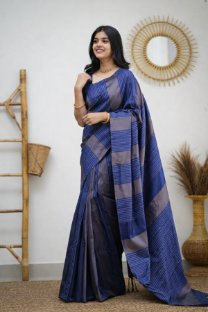 Soft lichi silk saree with jacquard weaving work - 60325